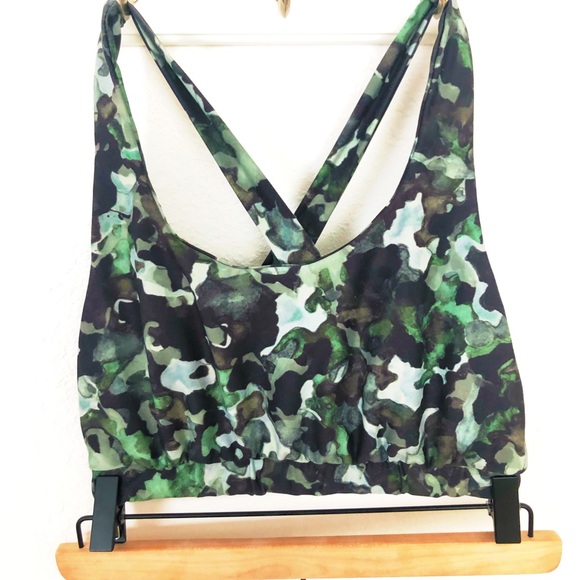 Sports Bra in Green - Picture 4 of 5